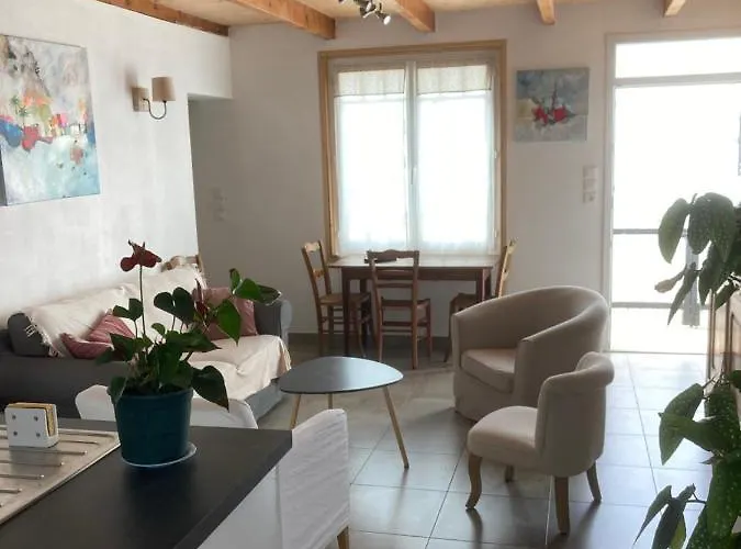 Maisonnette Centre Bourg De L\'Epine